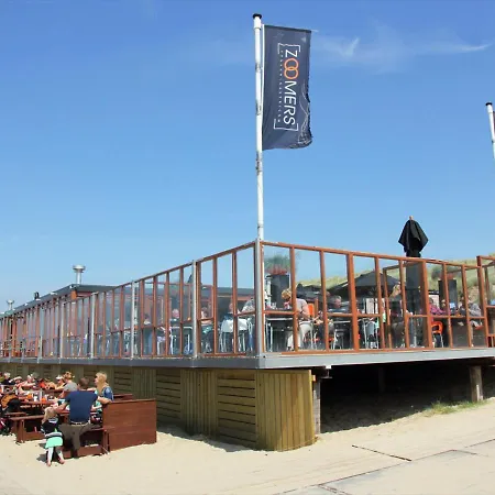 Comfortable Holiday In Near Sea Feriehus
