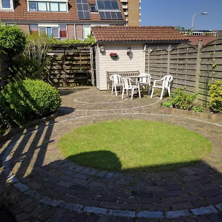 Comfortable Holiday In Near Sea Feriehus Castricum
